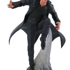 Diamond Select Toys Gallery Diorama: Buffy The Vampire Slayer - Angel, Vampire