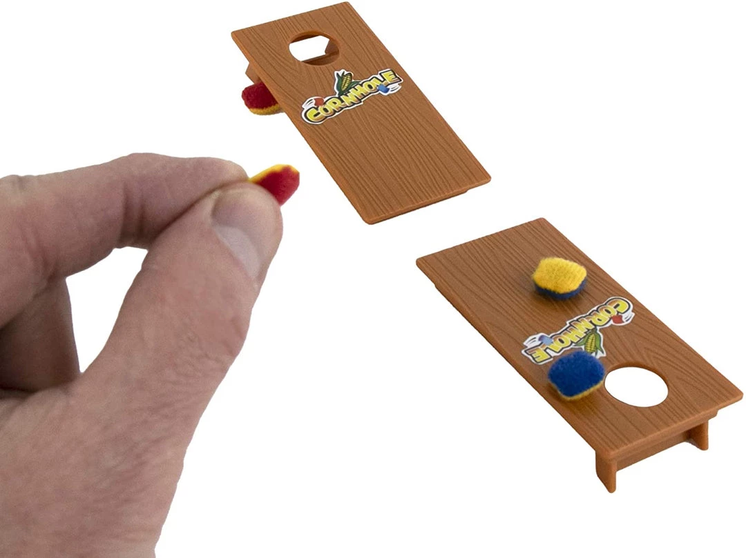 Super Impulse Toys World's Smallest: Cornhole
